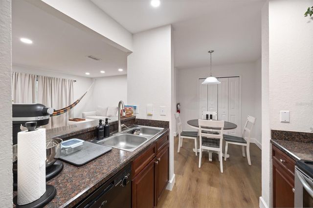 3705 SW 27TH STREET 913, Gainesville, FL 32608