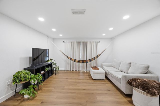 3705 SW 27TH STREET 913, Gainesville, FL 32608