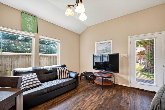 8639 Valley Gold Court, Houston, TX 77078