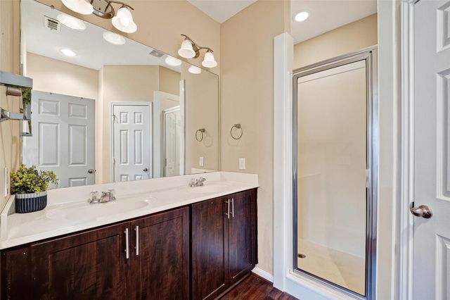 8639 Valley Gold Court, Houston, TX 77078