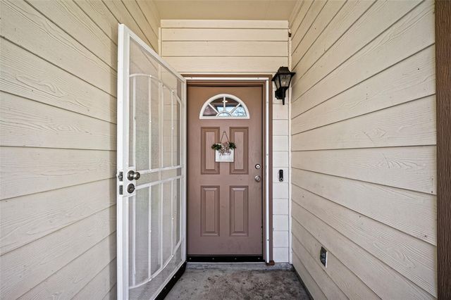 8639 Valley Gold Court, Houston, TX 77078
