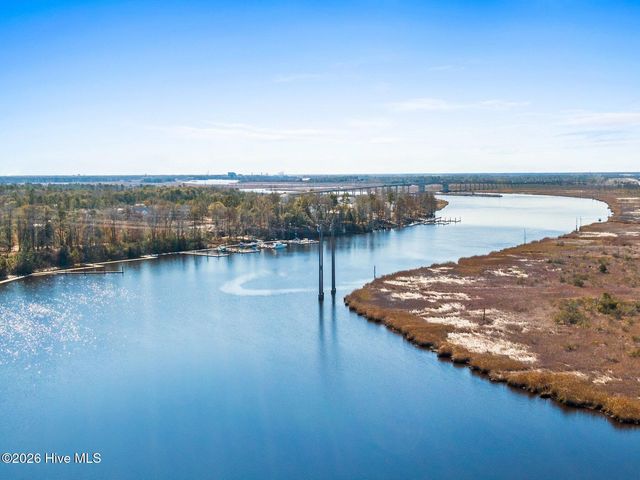 204 Cornubia Drive, Castle Hayne, NC 28429