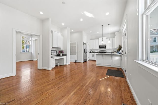 1053 Spratley ST, Portsmouth, VA 23704