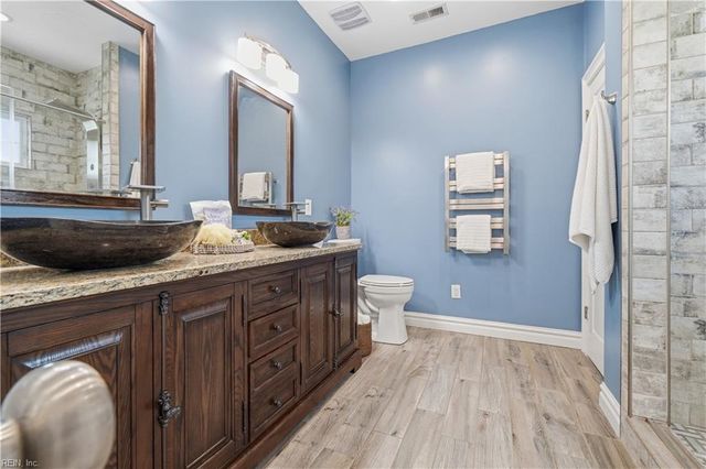 1053 Spratley ST, Portsmouth, VA 23704