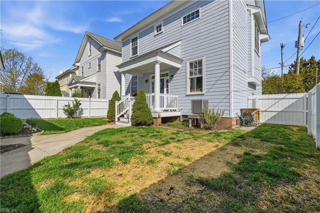 1053 Spratley ST, Portsmouth, VA 23704