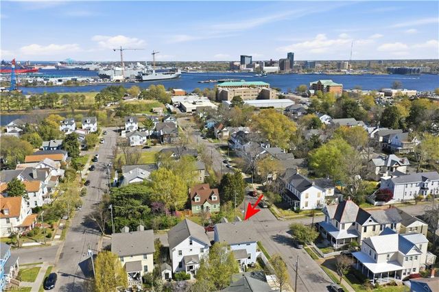 1053 Spratley ST, Portsmouth, VA 23704