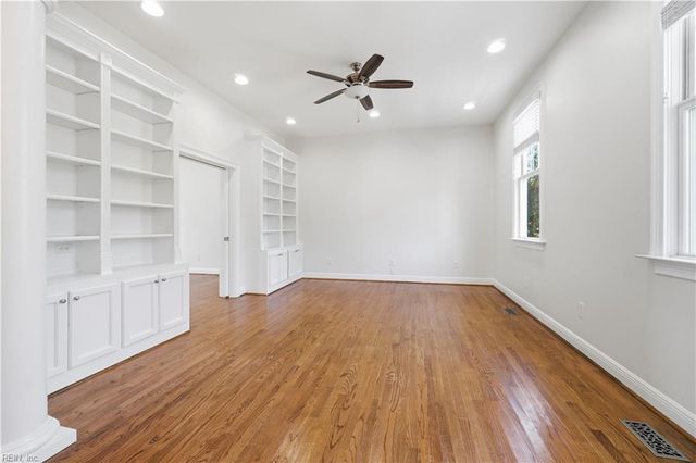 1053 Spratley ST, Portsmouth, VA 23704