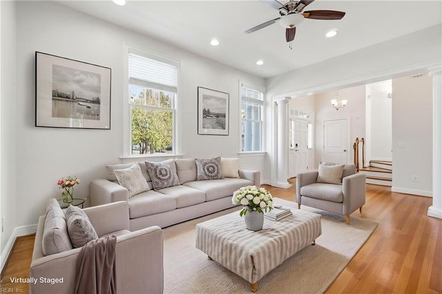 1053 Spratley ST, Portsmouth, VA 23704