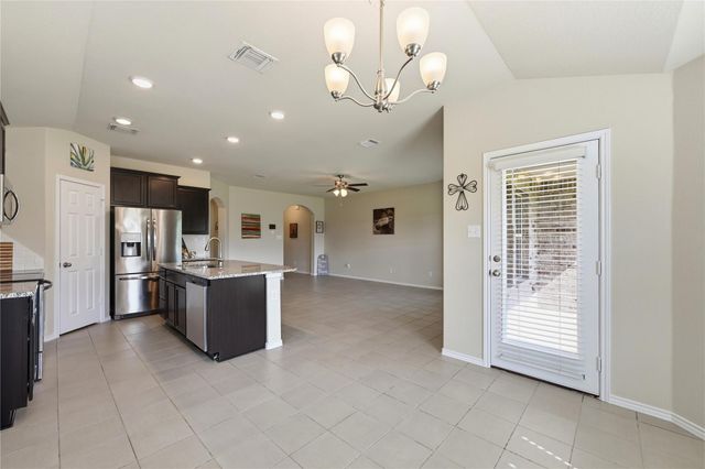 9206 Susan DR, Killeen, TX 76542