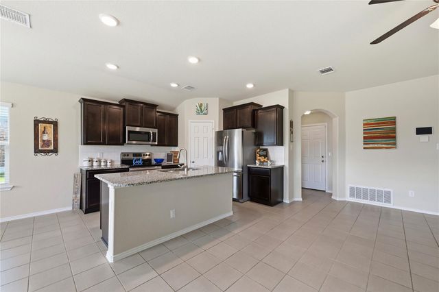 9206 Susan DR, Killeen, TX 76542