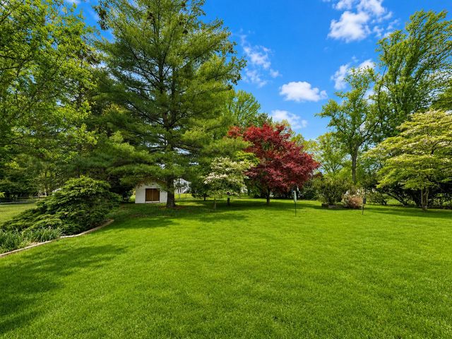 827 WRIGHT DR, Ambler, PA 19002