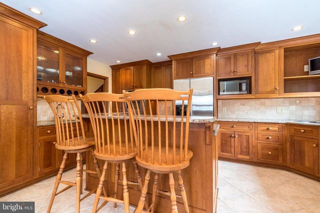 827 WRIGHT DR, Maple Glen, PA 19002