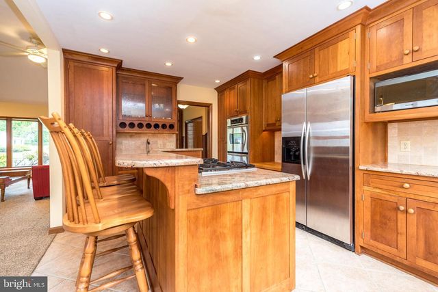 827 WRIGHT DR, Maple Glen, PA 19002