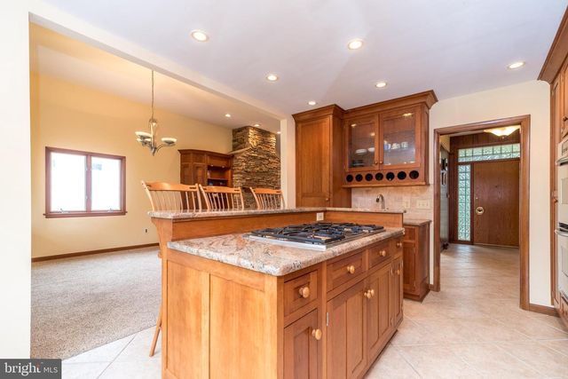 827 WRIGHT DR, Maple Glen, PA 19002