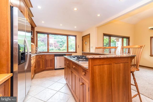 827 WRIGHT DR, Maple Glen, PA 19002