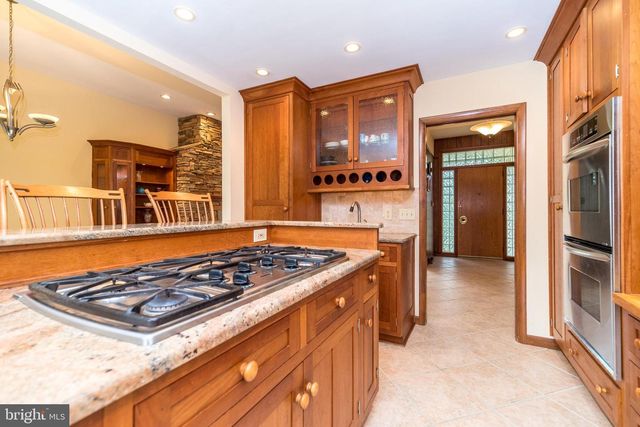 827 WRIGHT DR, Maple Glen, PA 19002