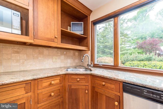 827 WRIGHT DR, Maple Glen, PA 19002