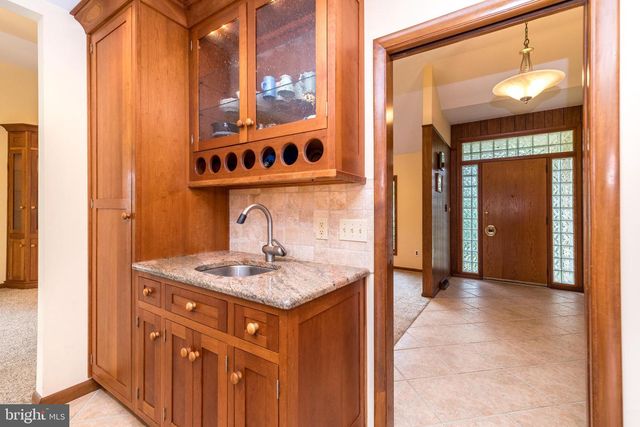 827 WRIGHT DR, Maple Glen, PA 19002