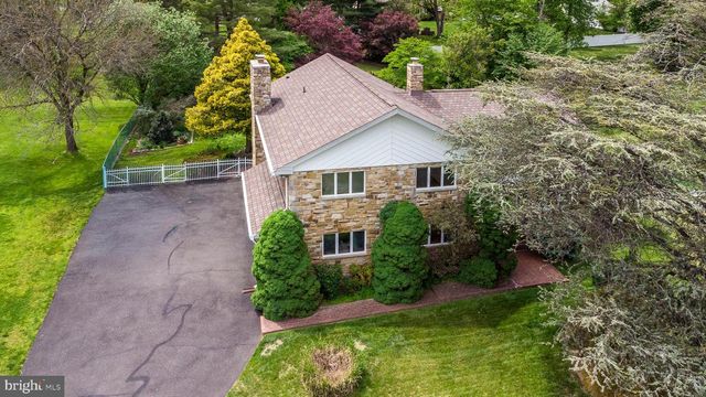 827 WRIGHT DR, Maple Glen, PA 19002