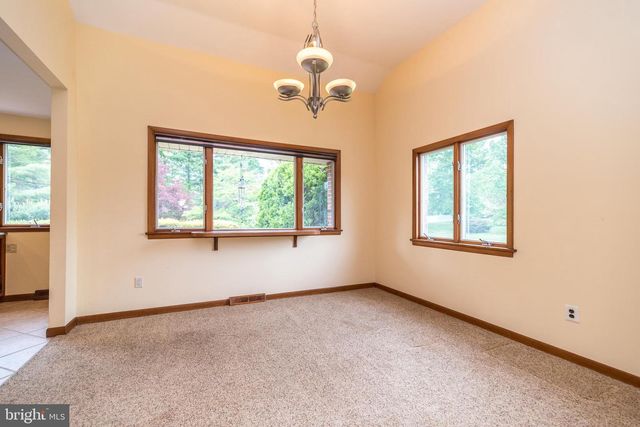 827 WRIGHT DR, Maple Glen, PA 19002