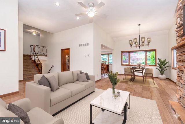 827 WRIGHT DR, Maple Glen, PA 19002