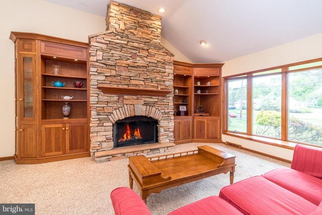 827 WRIGHT DR, Maple Glen, PA 19002