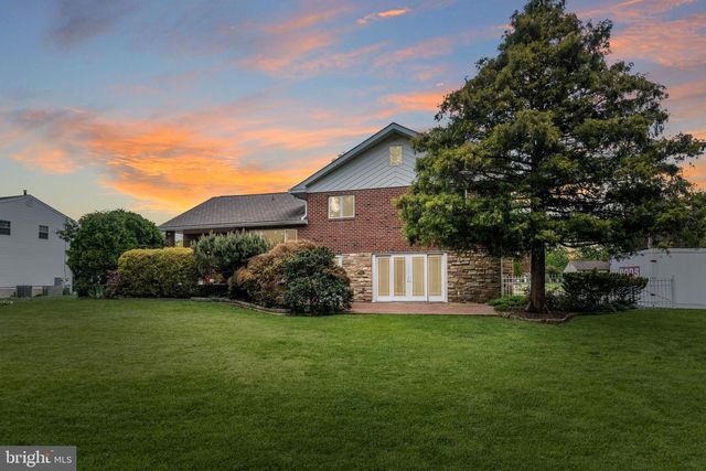 827 WRIGHT DR, Maple Glen, PA 19002