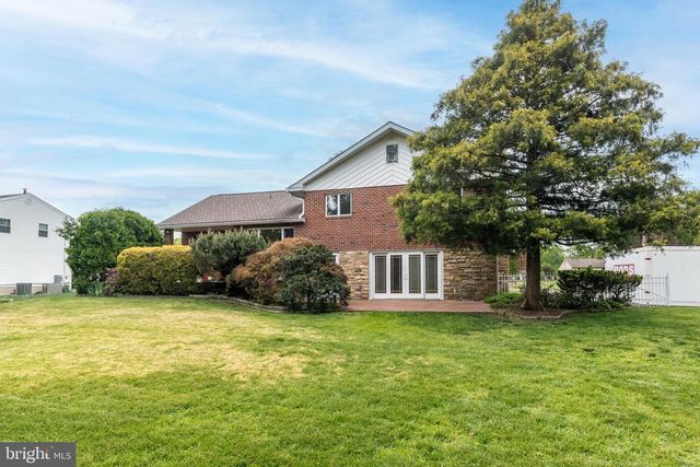 827 WRIGHT DR, Maple Glen, PA 19002