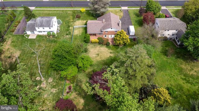 827 WRIGHT DR, Maple Glen, PA 19002