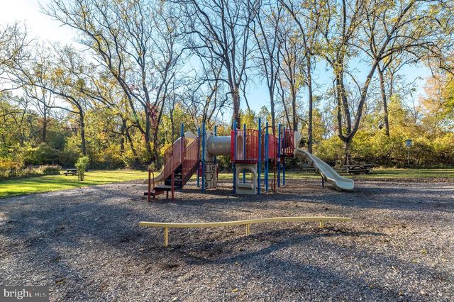 827 WRIGHT DR, Maple Glen, PA 19002
