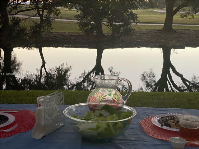 565 Vista Isles Dr 2024, Sunrise, FL 33325