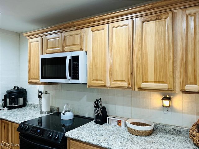 11179 Madison Road, Huntsburg, OH 44046