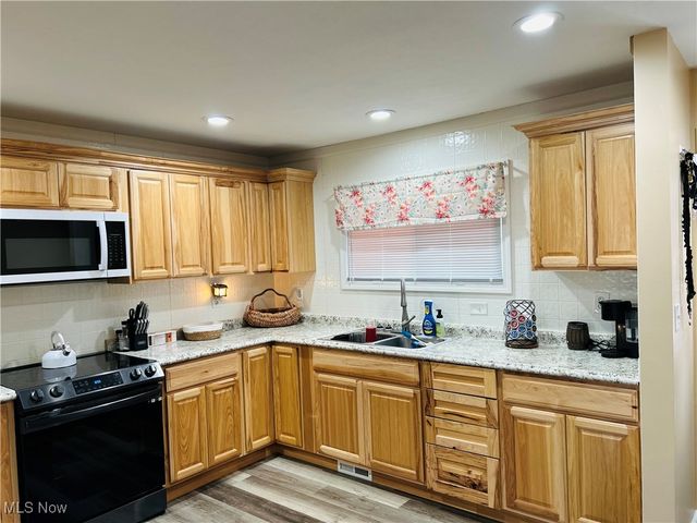 11179 Madison Road, Huntsburg, OH 44046