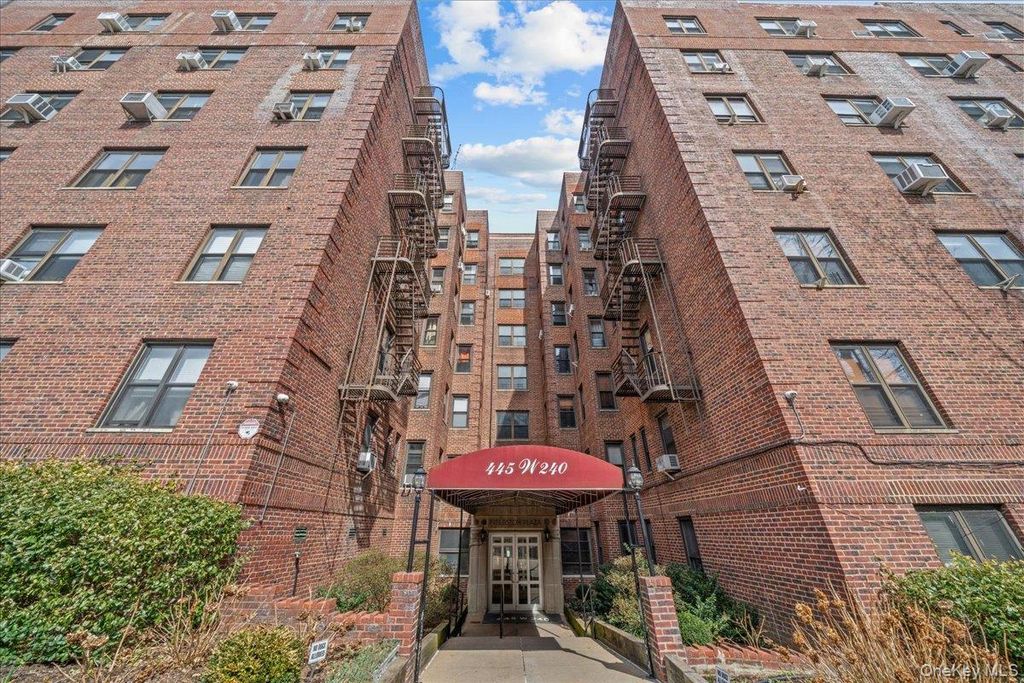 445 W 240th Street 5N, Bronx, NY 10463