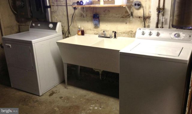 5001 OVERTON ST, Baltimore, MD 21229