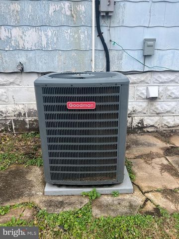 5001 OVERTON ST, Baltimore, MD 21229