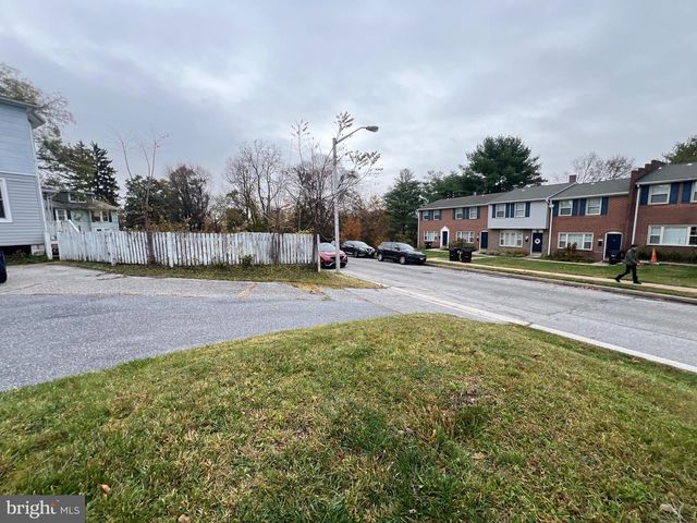 5001 OVERTON ST, Baltimore, MD 21229