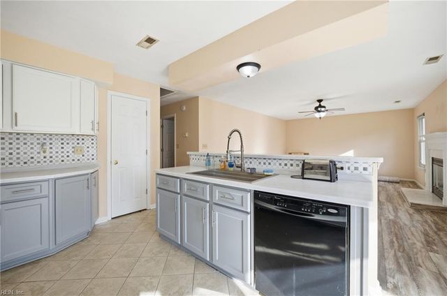 6302 Amberly CT, Suffolk, VA 23435