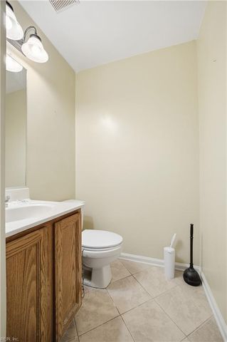 6302 Amberly CT, Suffolk, VA 23435