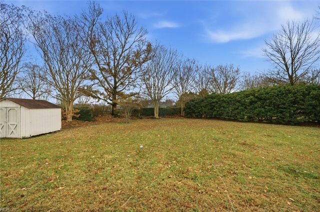 6302 Amberly CT, Suffolk, VA 23435