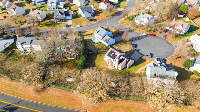 6302 Amberly CT, Suffolk, VA 23435