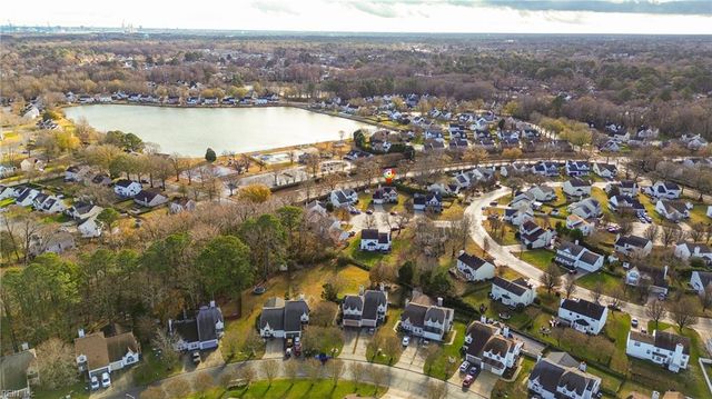 6302 Amberly CT, Suffolk, VA 23435