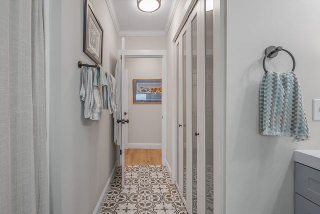 381 Wood St, Bristol, RI 02809