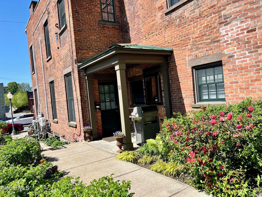 51 Church Street A, Saratoga Springs, NY 12866