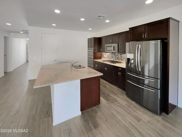 11104 W Dawnlight Drive, Marana, AZ 85653