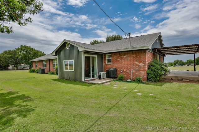 1194 Smiser Road, Calera, OK 74730