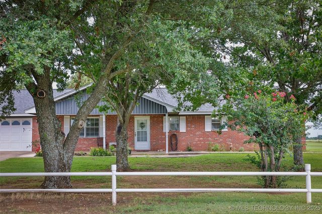 1194 Smiser Road, Calera, OK 74730