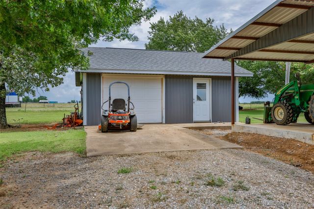 1194 Smiser Road, Calera, OK 74730