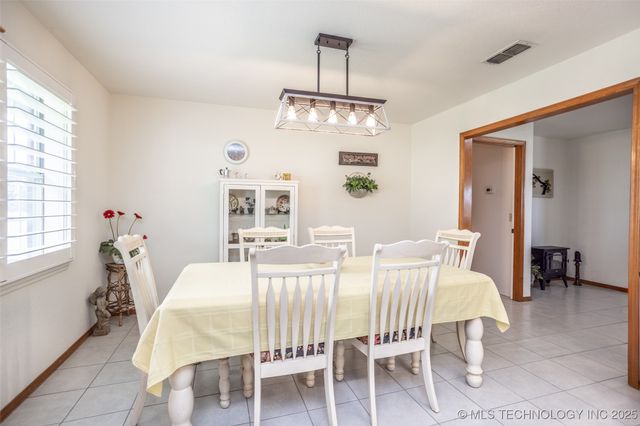 1194 Smiser Road, Calera, OK 74730