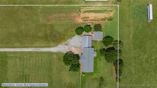 1194 Smiser Road, Calera, OK 74730